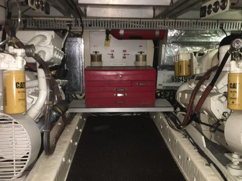 1990 Californian 48 Cockpit Motor Yacht