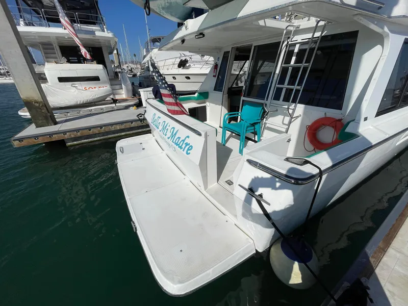 2000 Bayliner 4788 Pilot House Motoryacht