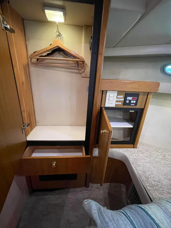 2000 Bayliner 4788 Pilot House Motoryacht