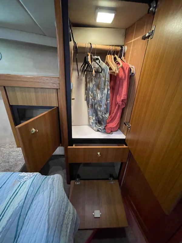 2000 Bayliner 4788 Pilot House Motoryacht