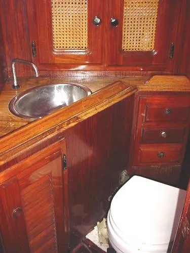 1977 Islander