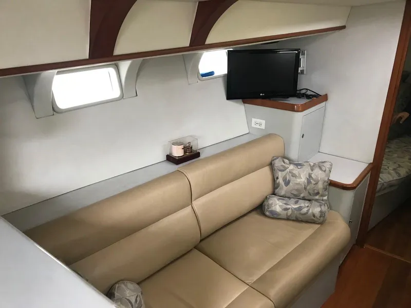 Salon port