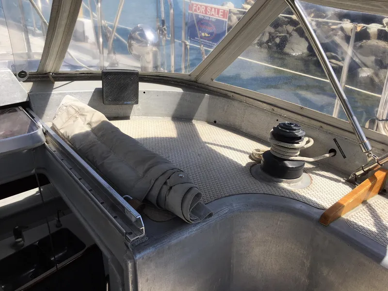 Starboard cabin winches