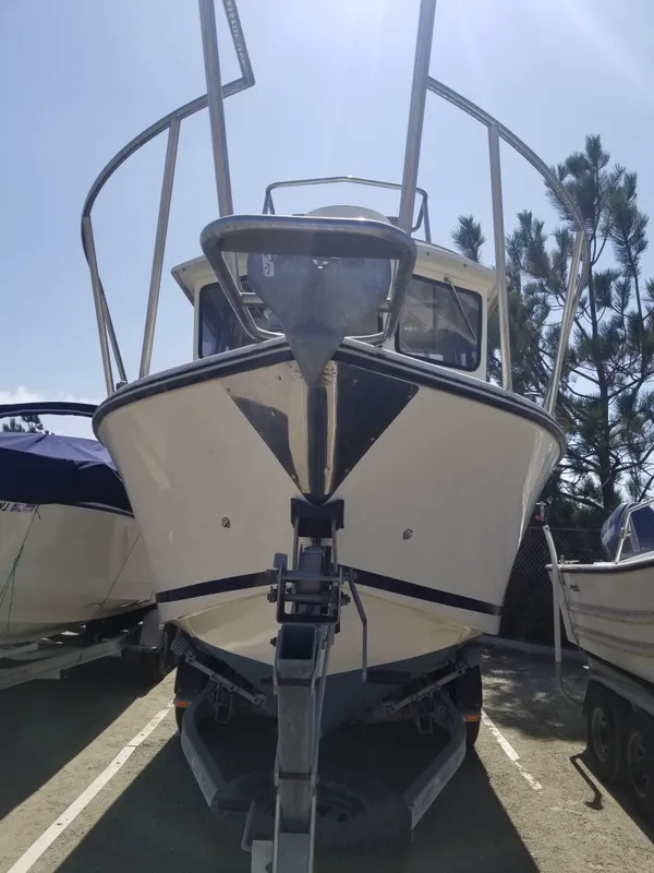 1987 Farallon 25