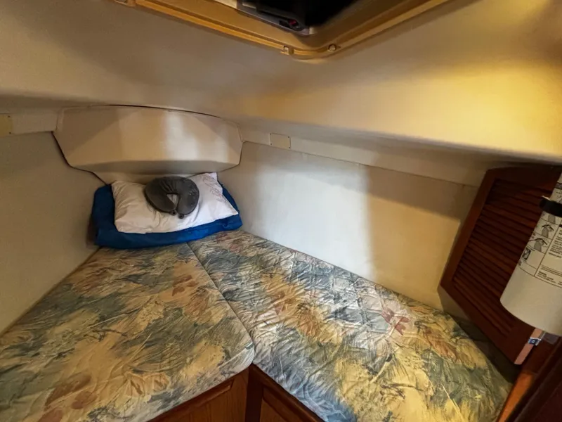 2000 Hunter 320