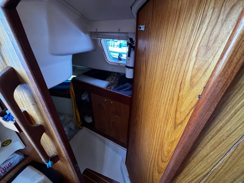 2000 Hunter 320
