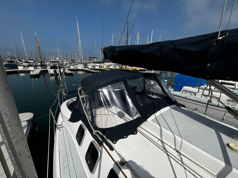 2000 Hunter 320