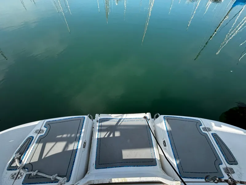 2000 Hunter 320