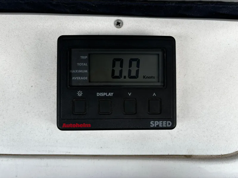2000 Hunter 320