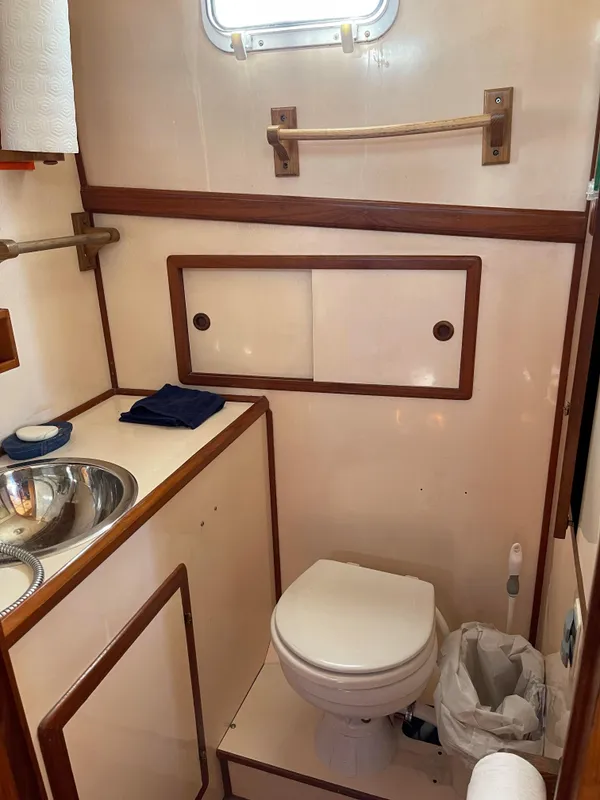 1985 Hershine 41 Trawler