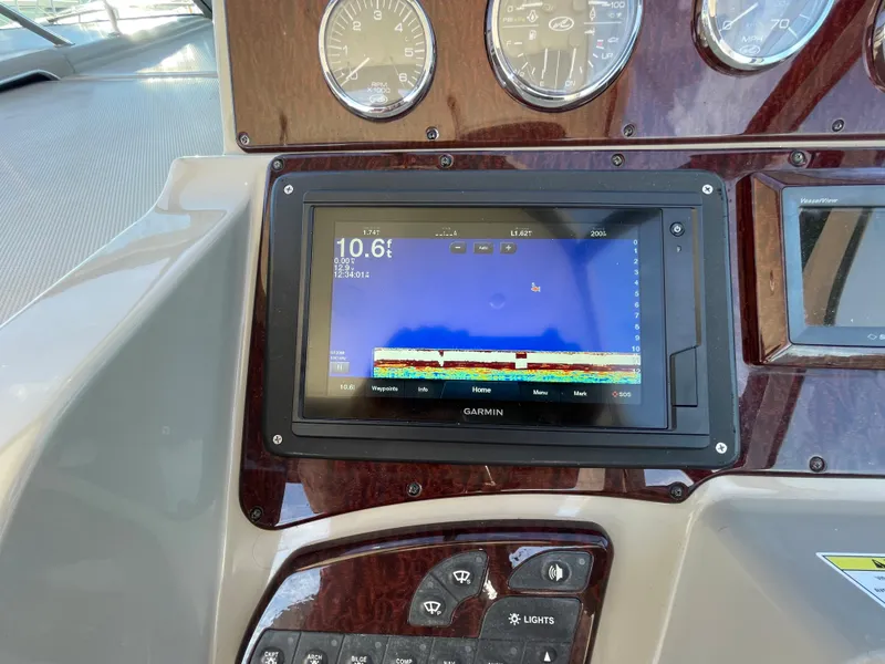 2011 Sea Ray Sundancer 330