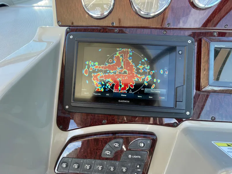 2011 Sea Ray Sundancer 330