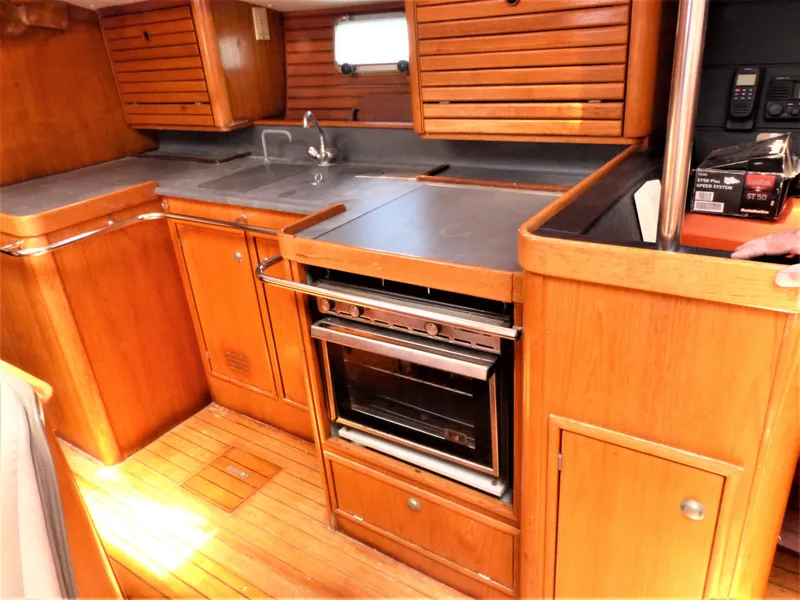 1990 Jeanneau Sun Magic 44