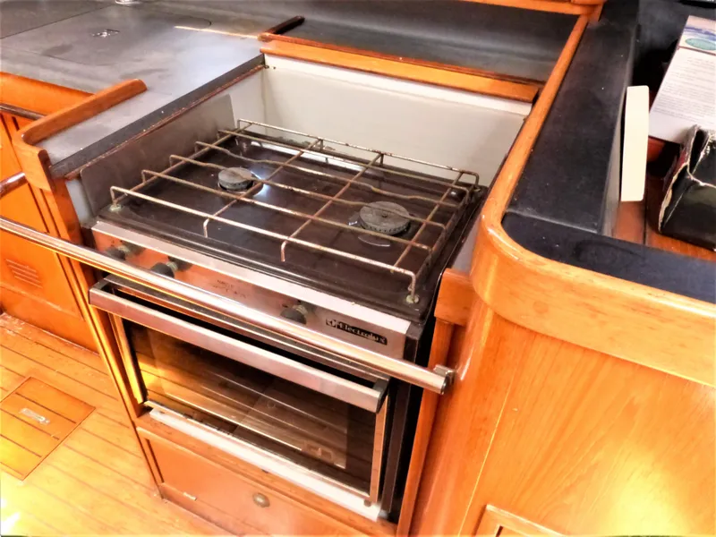 1990 Jeanneau Sun Magic 44