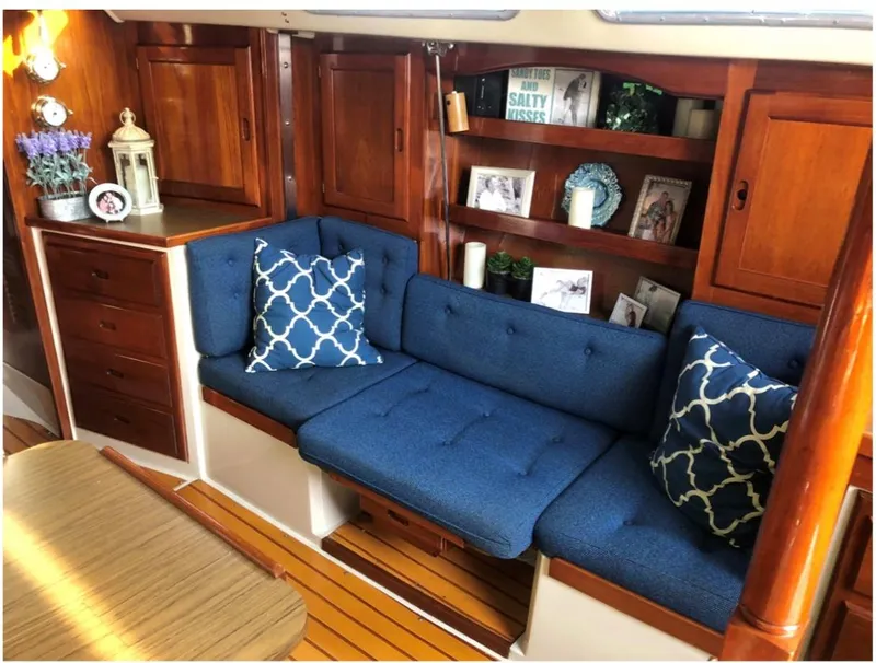 1983 Catalina Sloop
