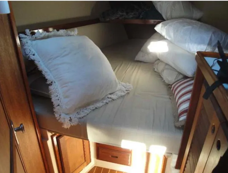1983 Catalina Sloop