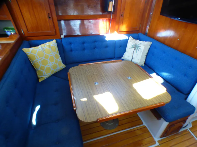 1983 Catalina Sloop