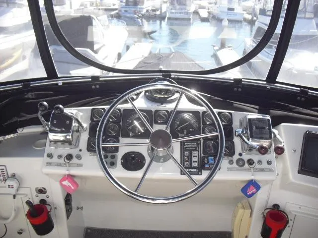 Fly bridge helm