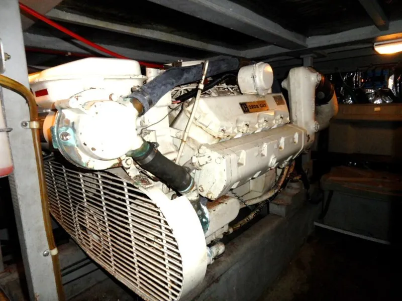 1986 Tollycraft Cockpit Motor Yacht