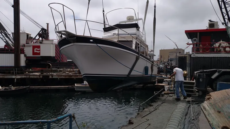 1981 Californian 34 LRC