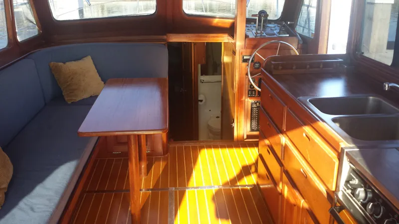 1981 Californian 34 LRC