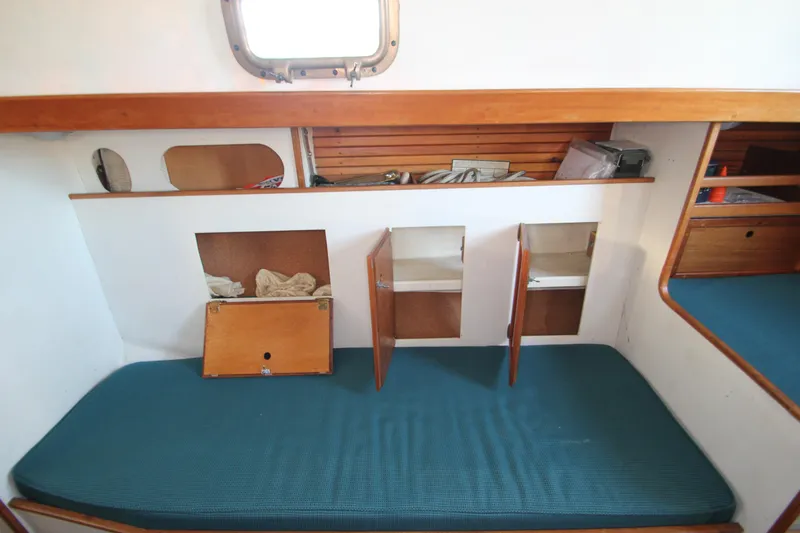 Starboard Settee storage