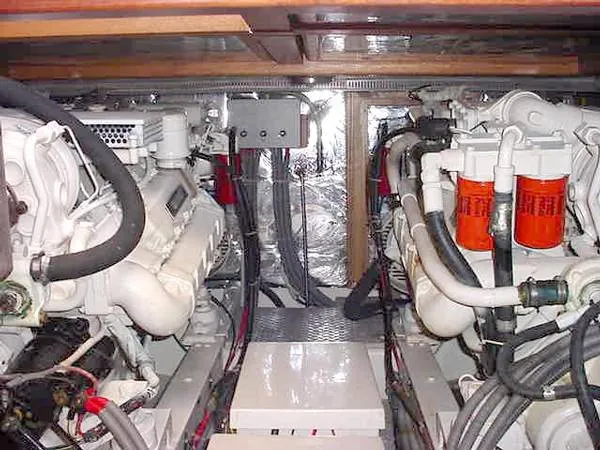 1991 Ocean Alexander Sedan