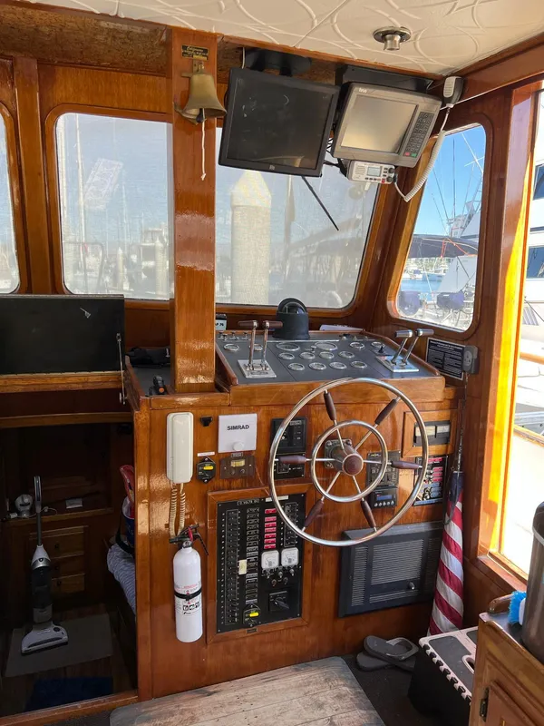 1977 Californian 42 LRC