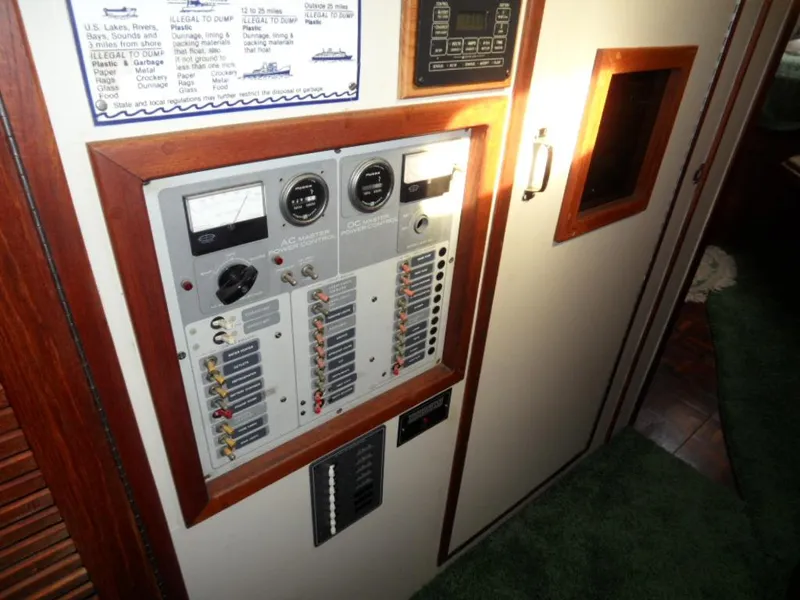 1975 Islander 41 Freeport