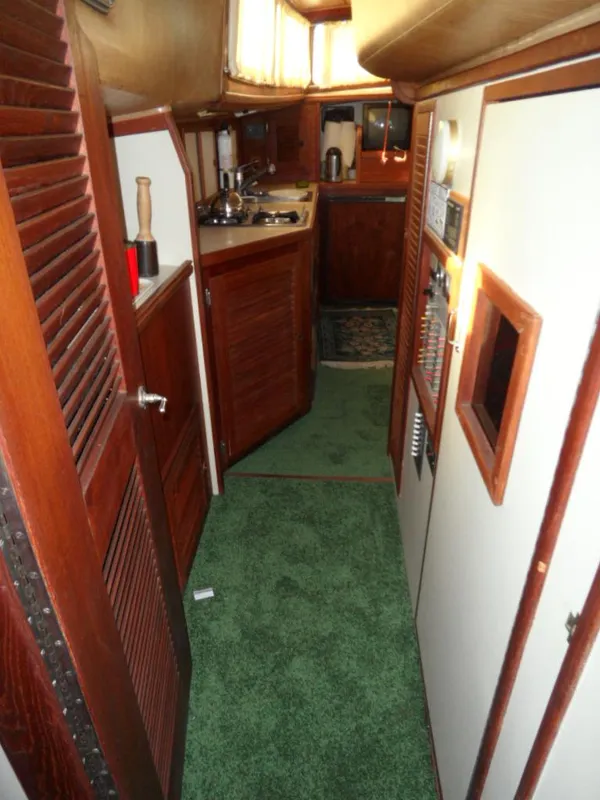 1975 Islander 41 Freeport