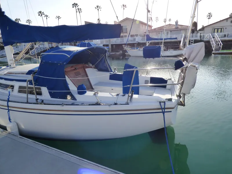 1985 Catalina 30