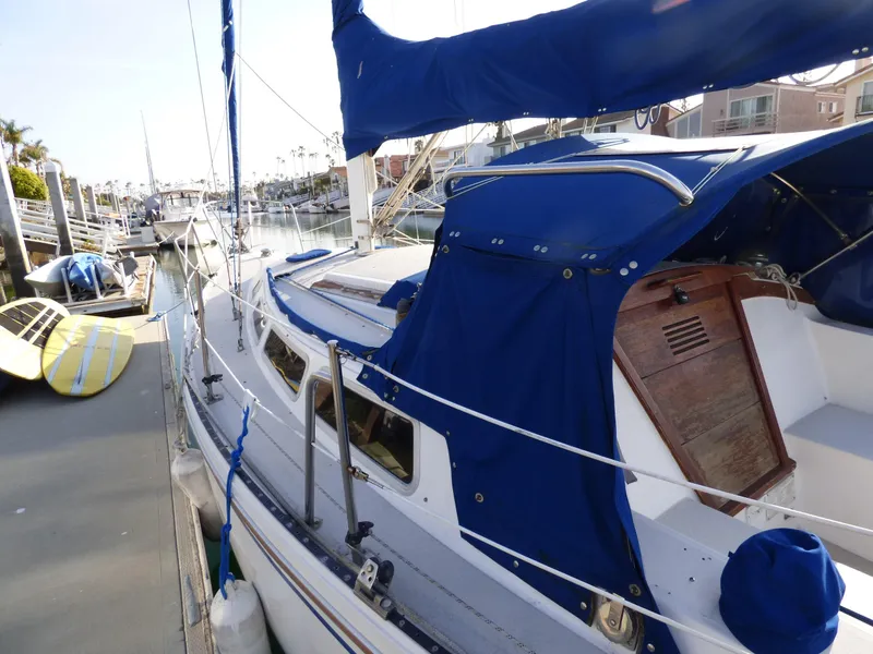 1985 Catalina 30