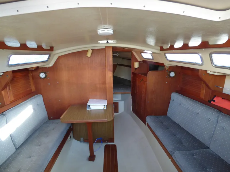 1985 Catalina 30