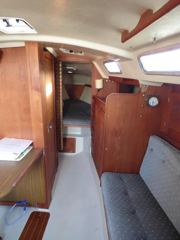 1985 Catalina 30
