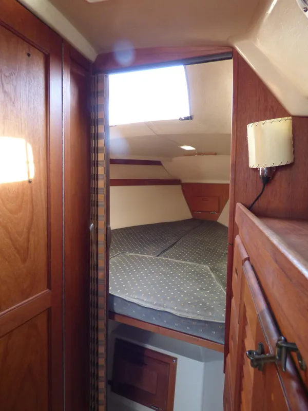 1985 Catalina 30