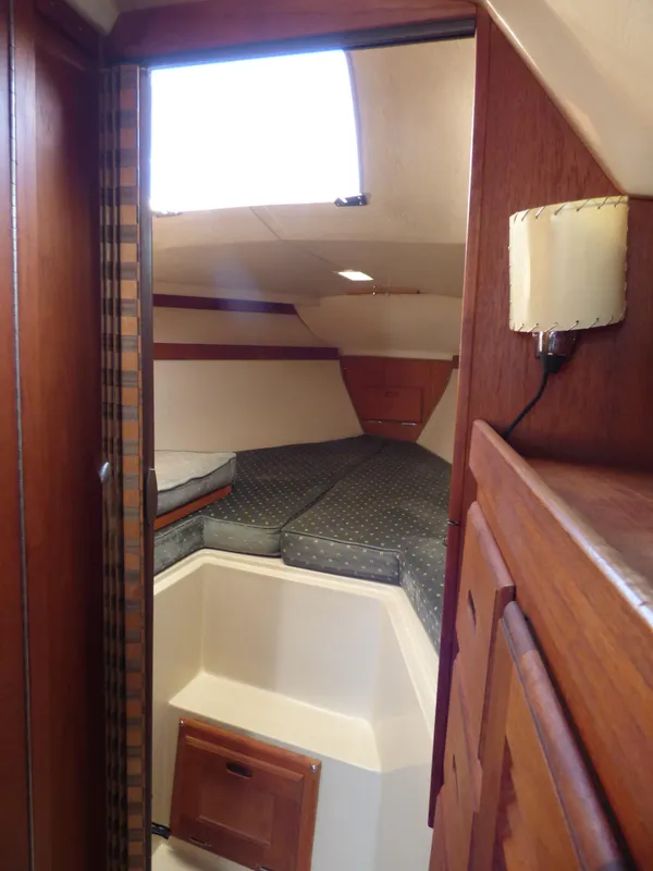 1985 Catalina 30