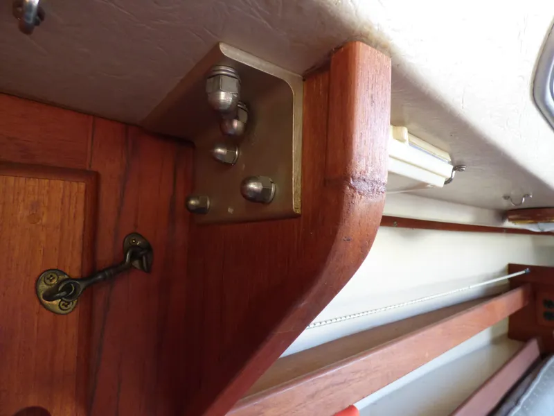 1985 Catalina 30