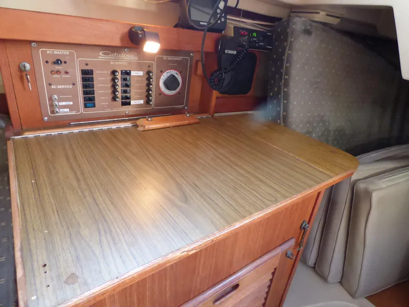 1985 Catalina 30