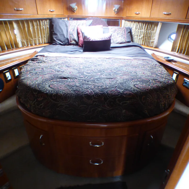 2004 Carver 42 Mariner