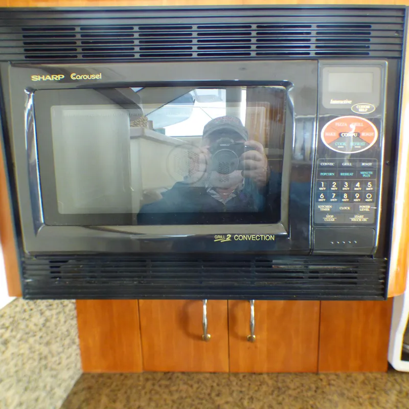 2004 Carver 42 Mariner
