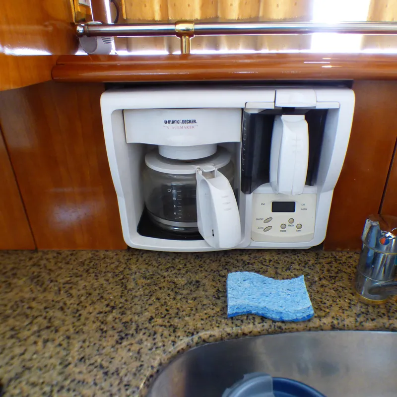 2004 Carver 42 Mariner