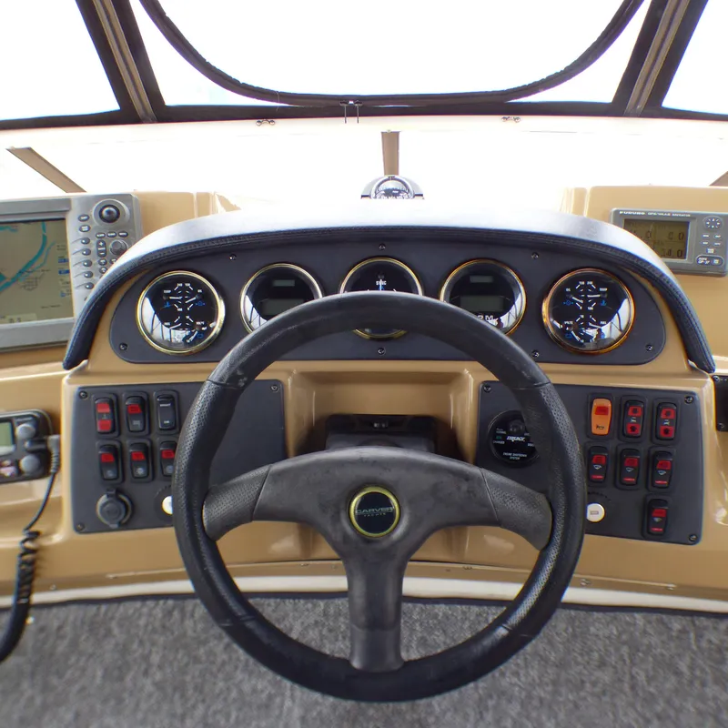 2004 Carver 42 Mariner
