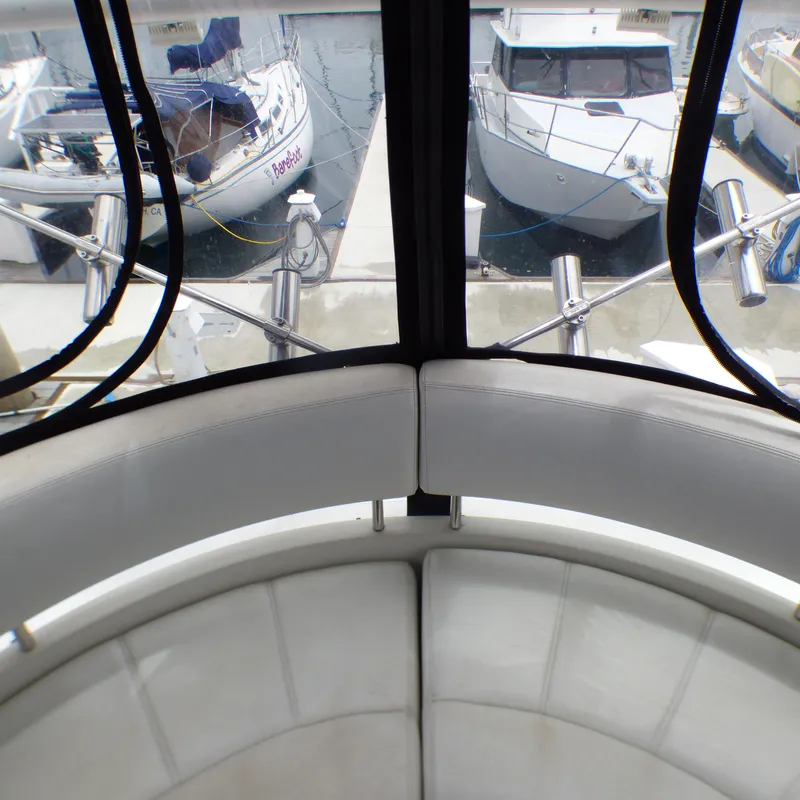 2004 Carver 42 Mariner
