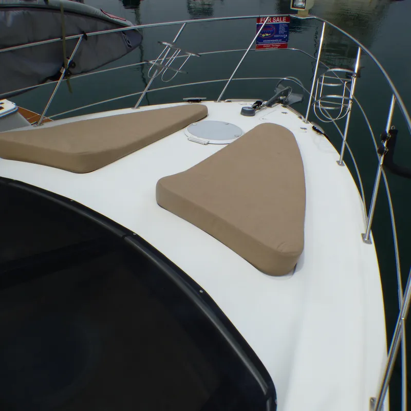 2004 Carver 42 Mariner