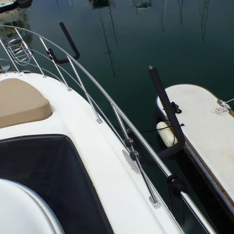 2004 Carver 42 Mariner