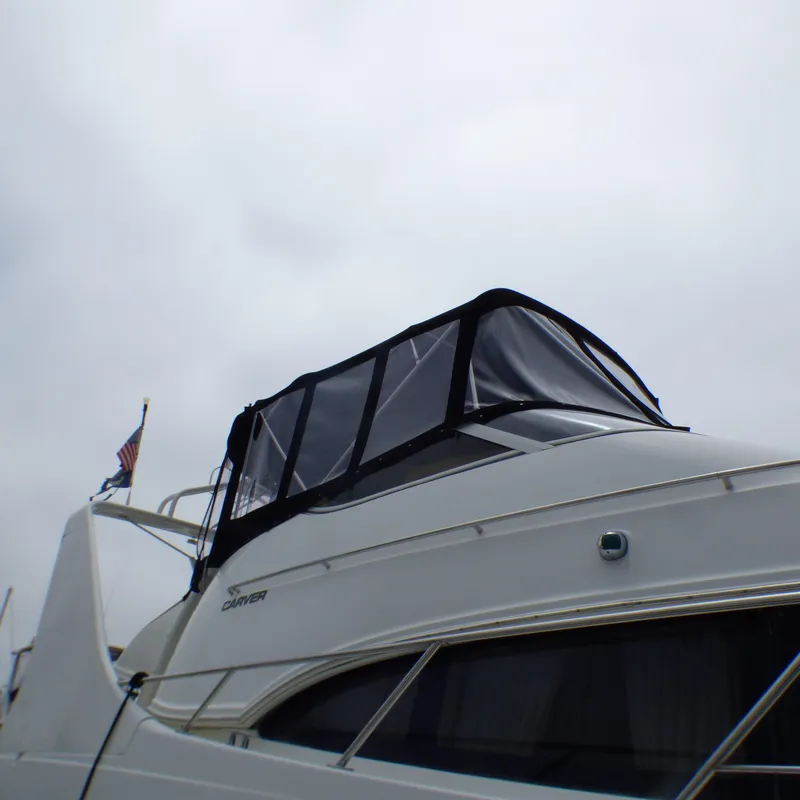 2004 Carver 42 Mariner