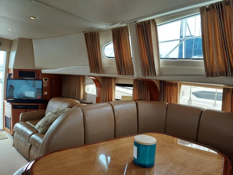 2004 Carver 42 Mariner