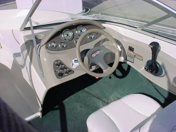 2003 Bayliner Capri 185S