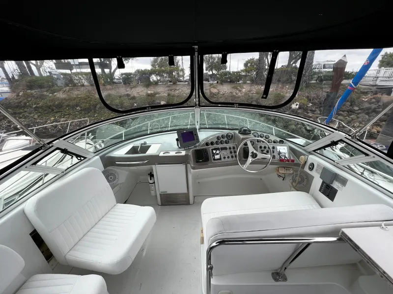 2000 Carver Mariner 350