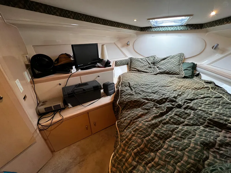 2000 Carver Mariner 350